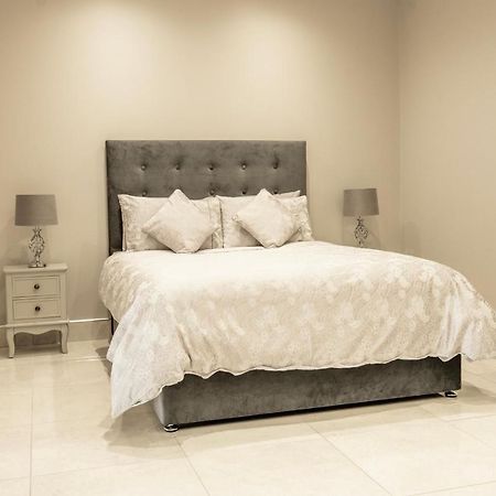 The View Apartment 2, Newry - Luxury Open Plan Apartment With City Views Dış mekan fotoğraf