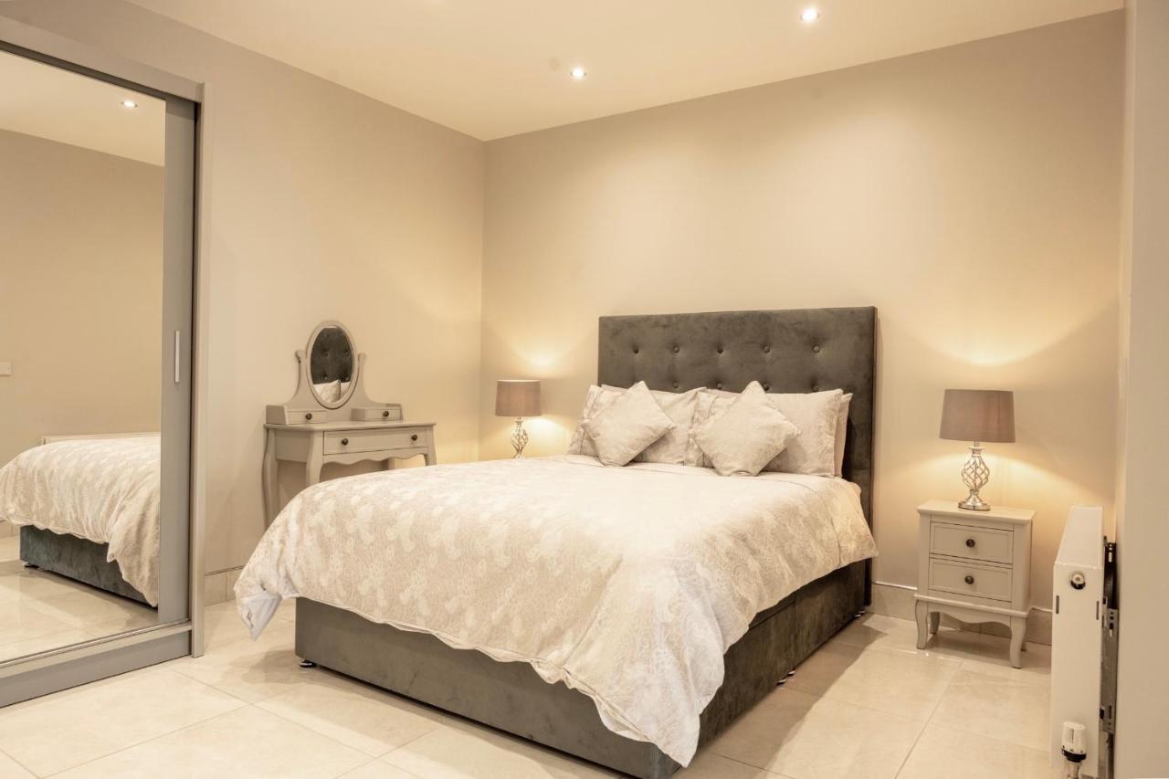 The View Apartment 2, Newry - Luxury Open Plan Apartment With City Views Dış mekan fotoğraf