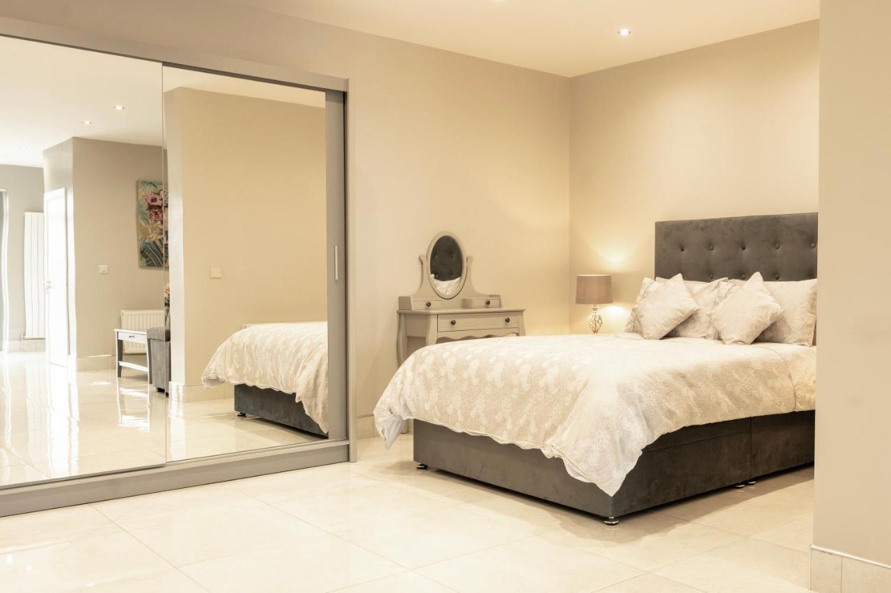 The View Apartment 2, Newry - Luxury Open Plan Apartment With City Views Dış mekan fotoğraf